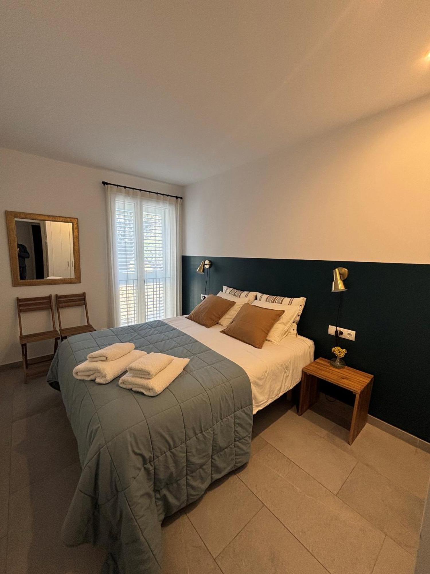 Apartamento Nuevo En El Centro Con Garaje Cadaques Ngoại thất bức ảnh