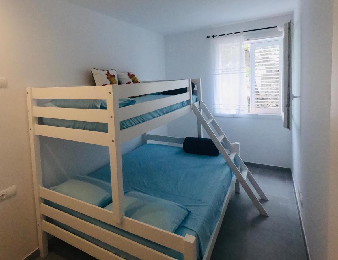 Apartamento Nuevo En El Centro Con Garaje Cadaques Ngoại thất bức ảnh