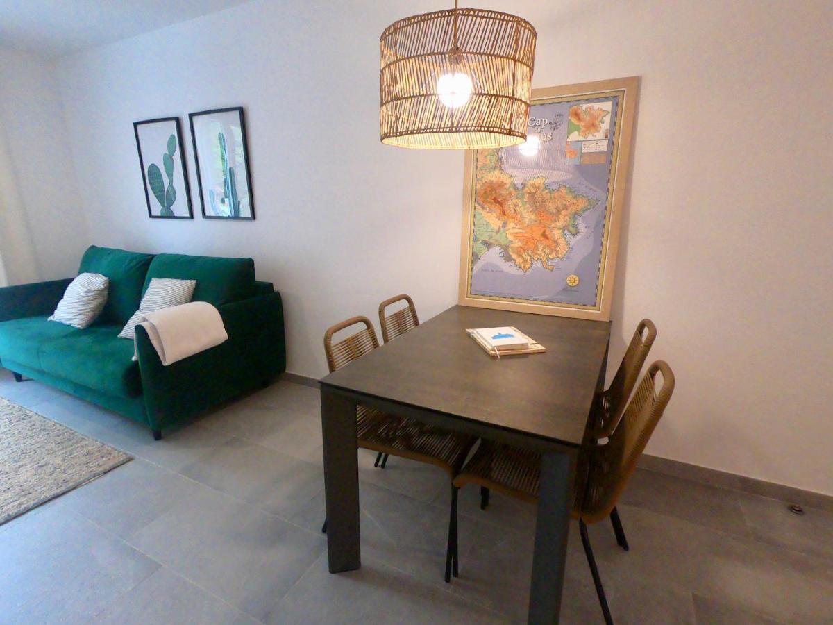 Apartamento Nuevo En El Centro Con Garaje Cadaques Ngoại thất bức ảnh