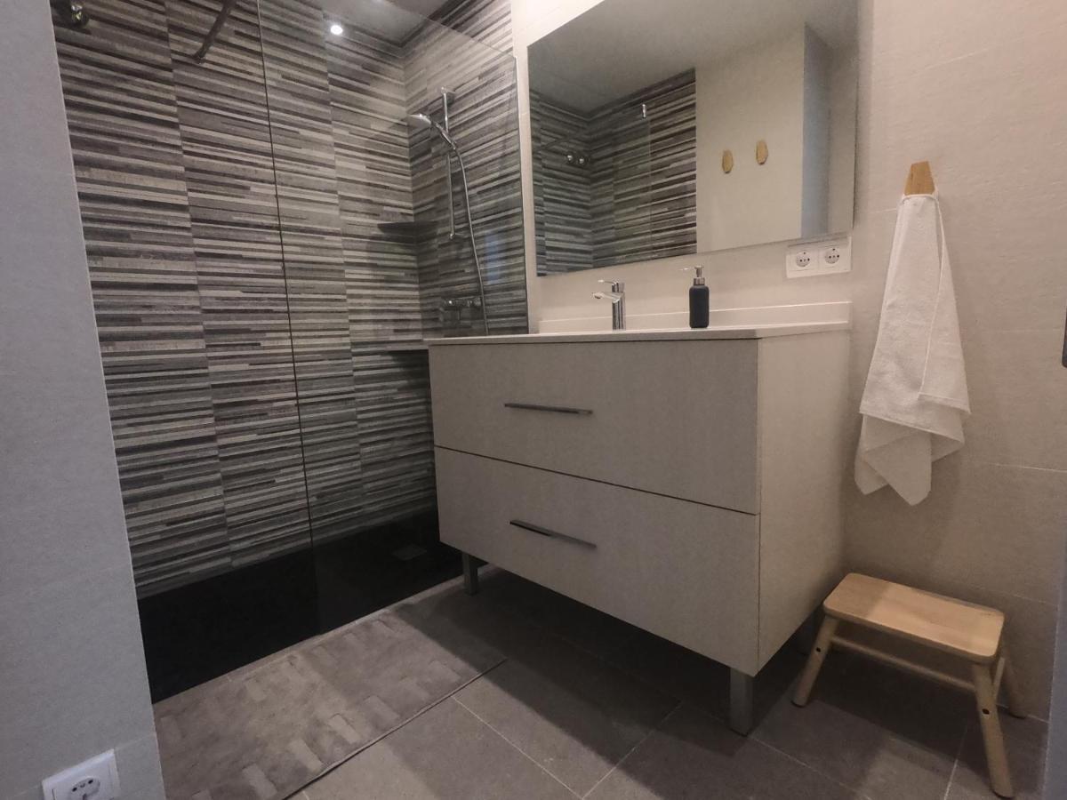 Apartamento Nuevo En El Centro Con Garaje Cadaques Ngoại thất bức ảnh